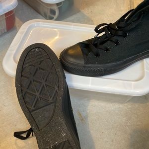 Black high top converse